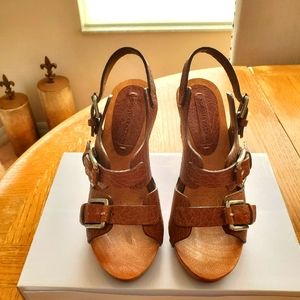 BCBG MAX AZRIA Leather Platform Sandals